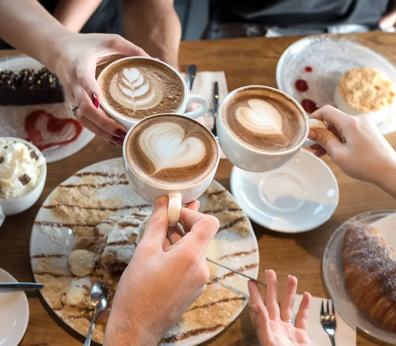 Kaffeeklatsch im Luisenhof in Dresden